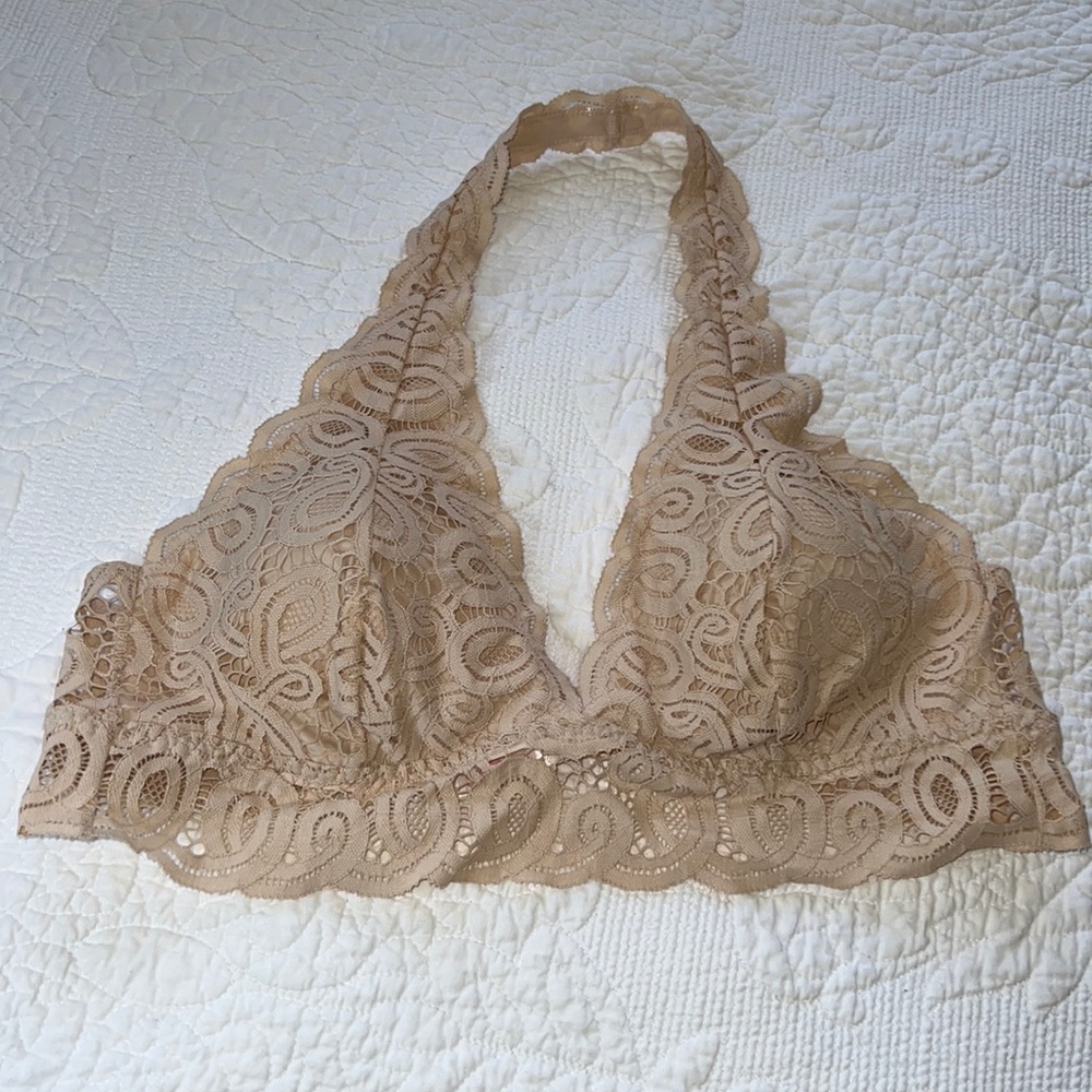 PINK Victoria’s Secret Lightly Lined Bra